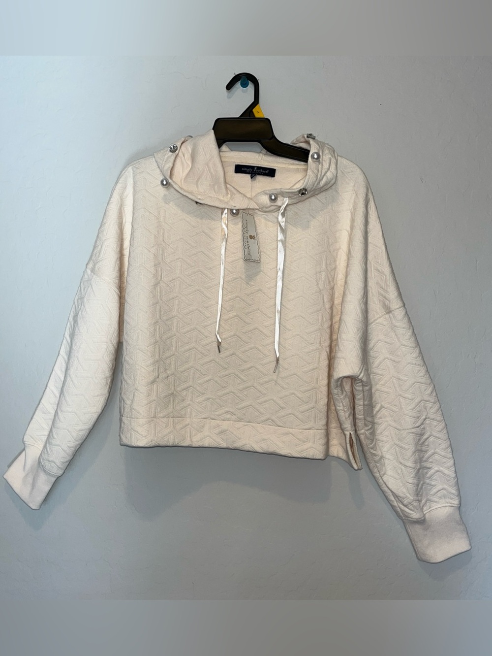 Simply Southern Women’s Vanilla Quilted Cropped Hoodie Size Large